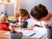 Image de l'article Les assistants sociaux, "maillon essentiel" de la protection de l'enfance